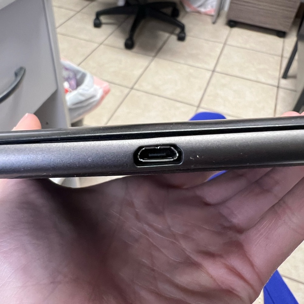 Nook Color - Picture 3 of 7